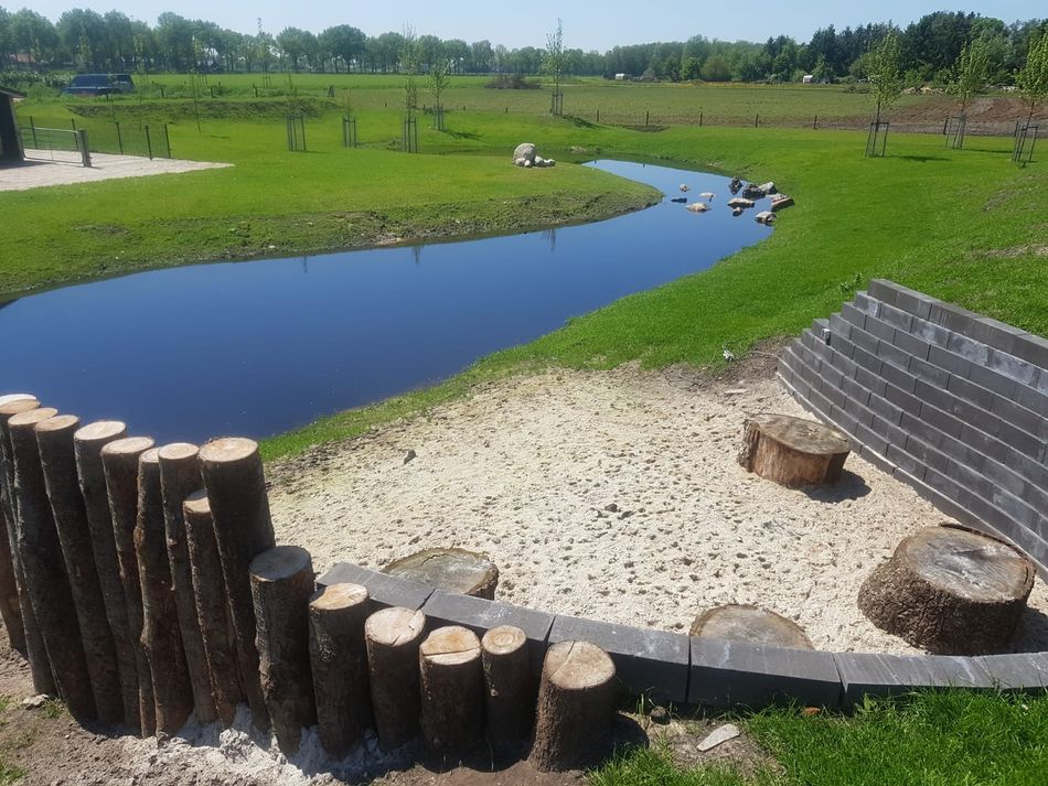 Vijver laten aanleggen