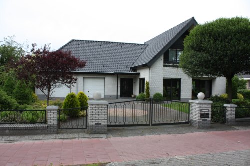 Oprit bestrating Oprit bestrating laten aanleggen door Hoveniersbedrijf Stevens