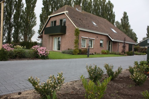 Oprit laten aanleggen Oprit laten aanleggen