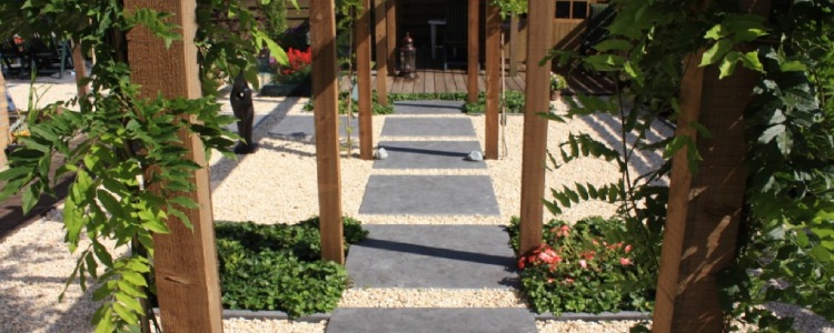 Het aanleggen van uw tuin in Meppel kan door Hoveniersbedrijf Stevens worden uitgevoerd.